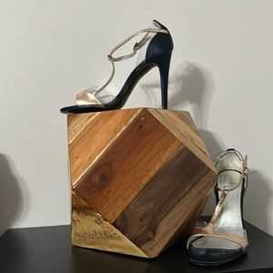 Perfect for an evening out or Prom! SW Heels Size 6.5 Rose Gold & Navy Satin